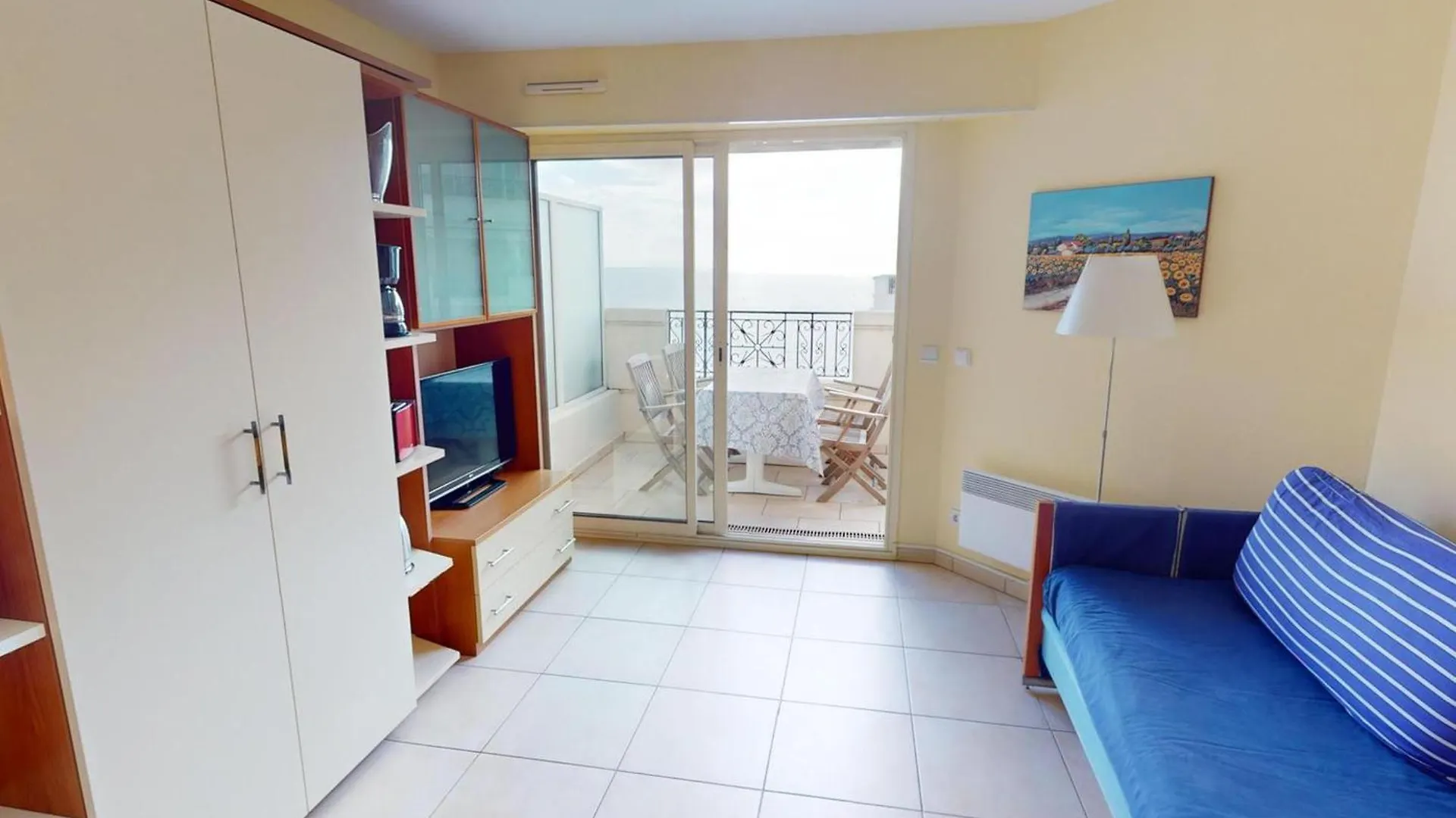 Confortable 2P En Centre-Ville Avec Parking Et Terrasse - Fr-1-196-366 Menton